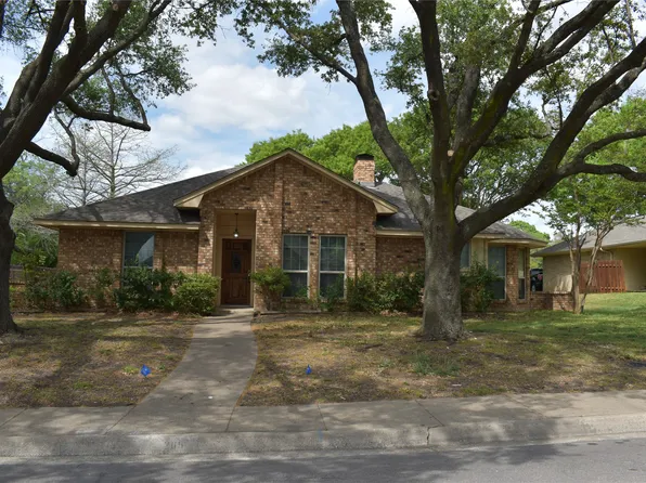 205 Pueblo Dr, Waxahachie, TX 75165