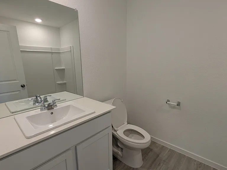 2448 Lost Creek Rd — Photo 5
