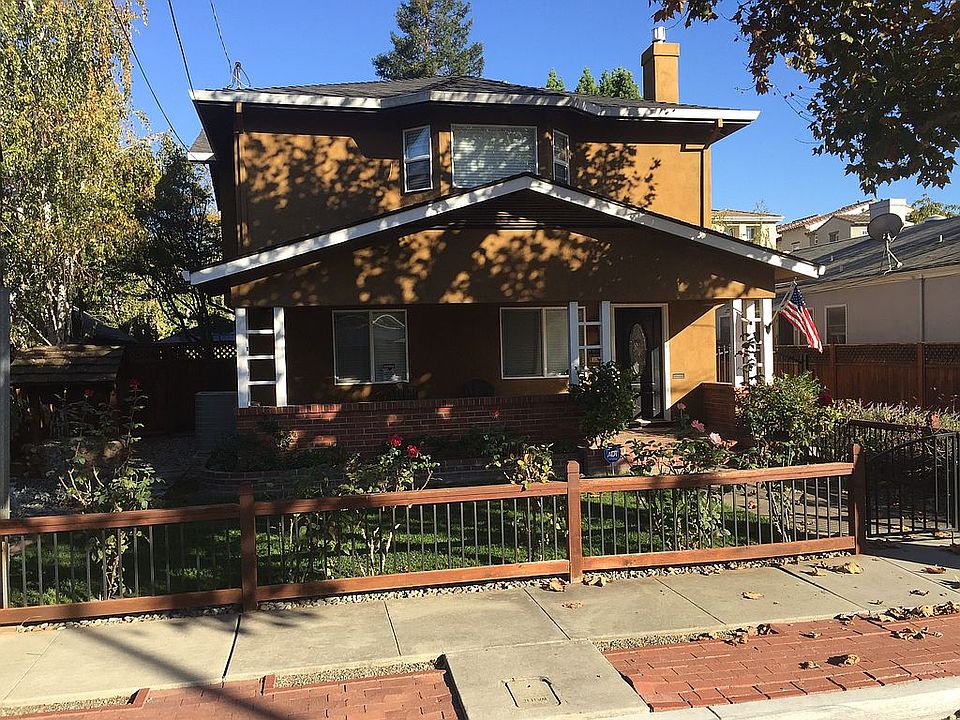 UPDATED CRAFTSMAN HOME