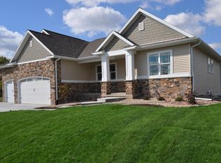 7820 Bluestem Trl, Deforest, WI 53532