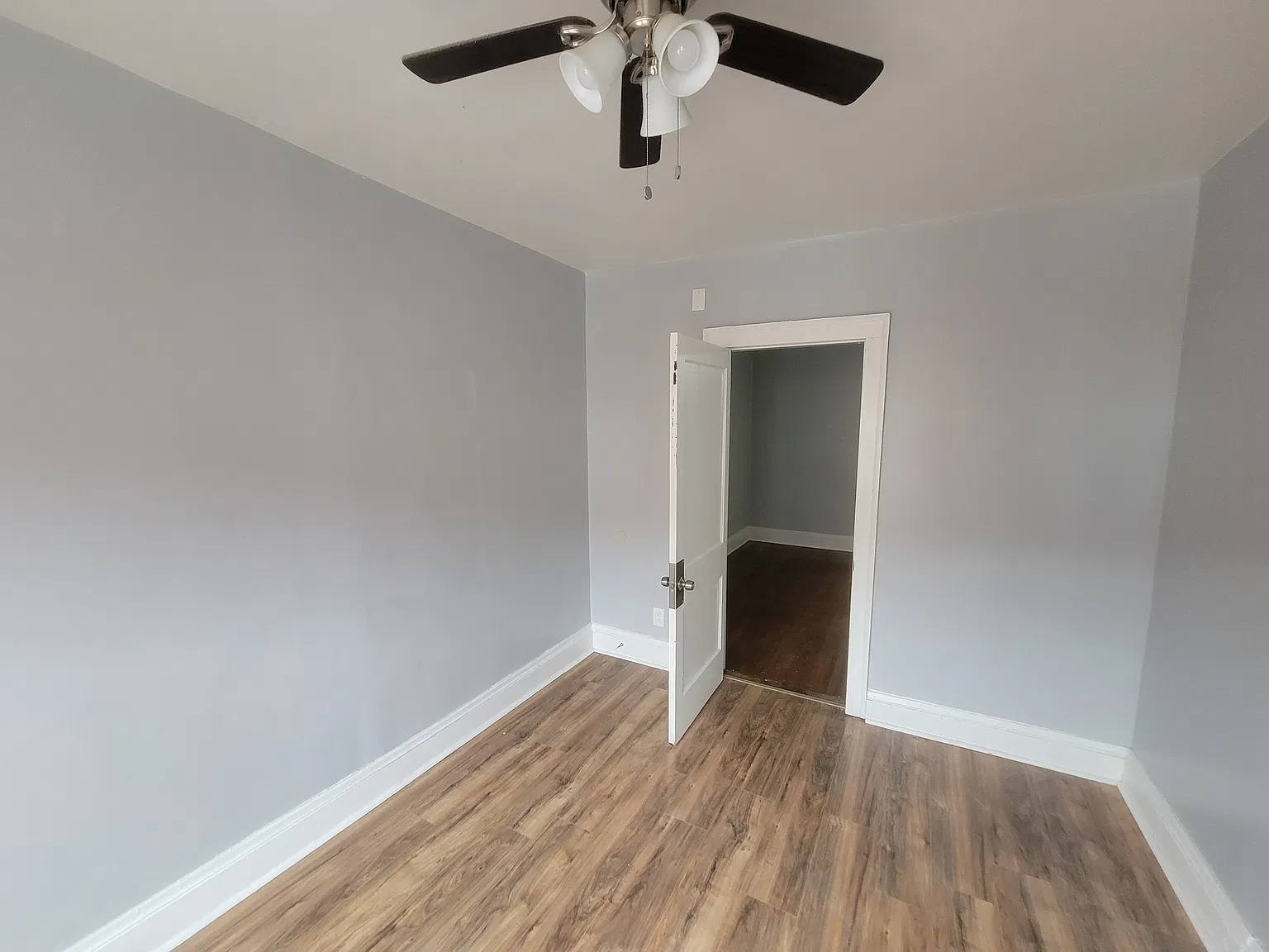 Belle Apartments — Photo 2