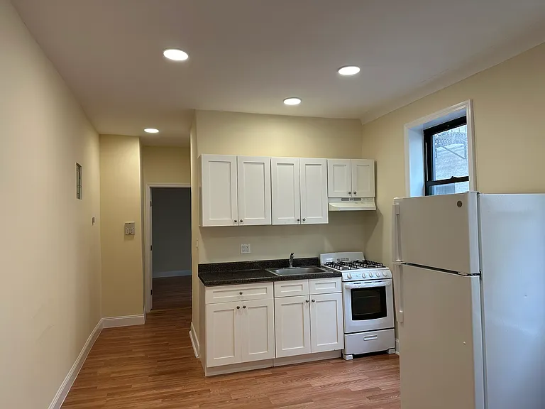 23-28 31st Ave #8 — Photo 12