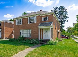 17600 Chagrin Blvd, Shaker Heights, OH 44120