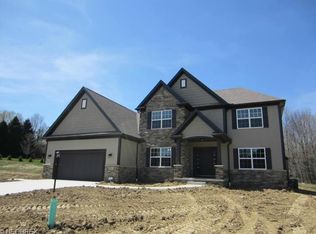 6053 Upland Ridge Dr, Medina, OH 44256
