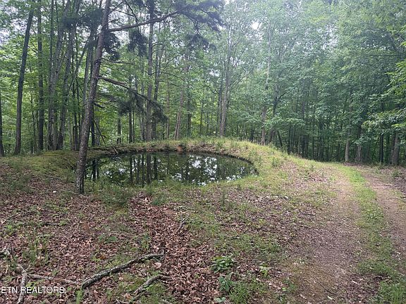 2nd image of 1545 Estes Rd