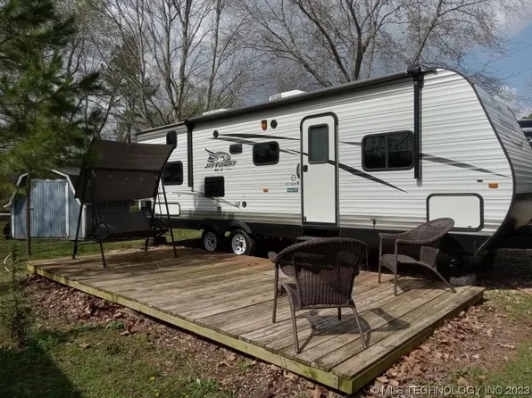 1 Pioneer Ct, Kansas, OK 74347