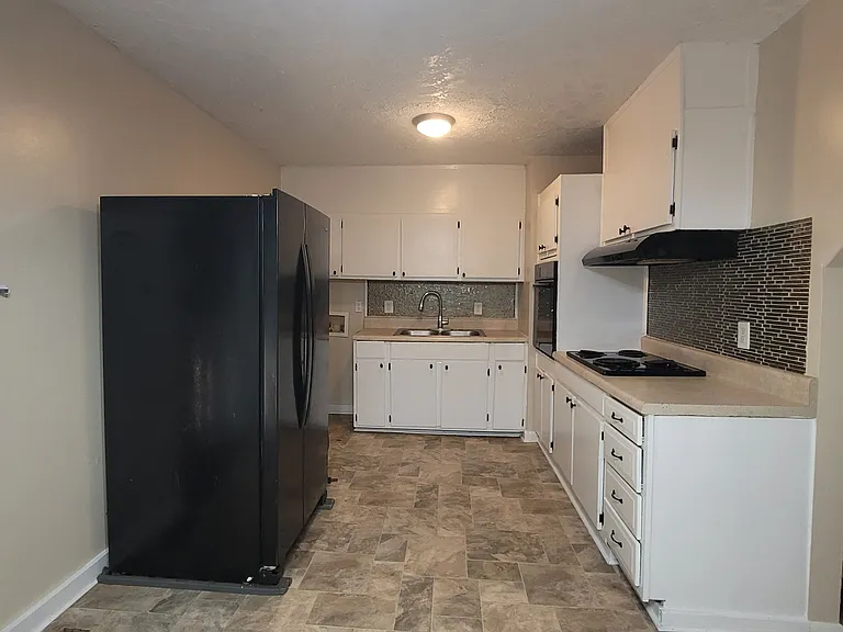 4472 Richard Rd — Photo 9