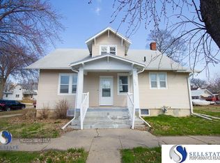 306 E 11th St, Crete, NE 68333