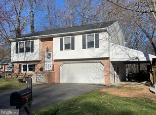 5 Woodland Dr, Stevens, PA 17578