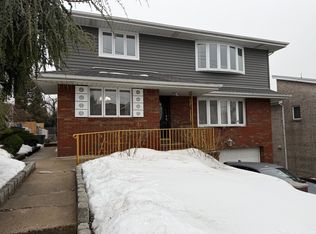 338 E Brinkerhoff Ave, Palisades Park, NJ 07650