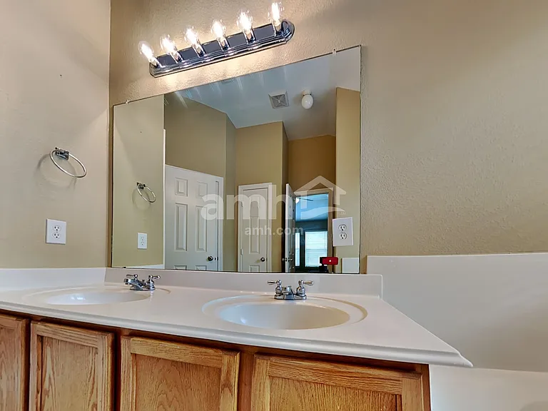 719 Chase View Dr — Photo 10