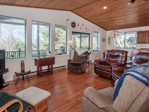 5th image of 951 NW Lanai Loop