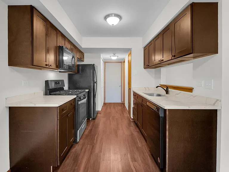 16140 Creekmont Ct — Photo 4