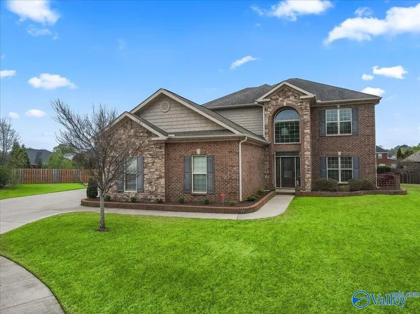 103 Spring Meadow Dr SW, Huntsville, AL 35824
