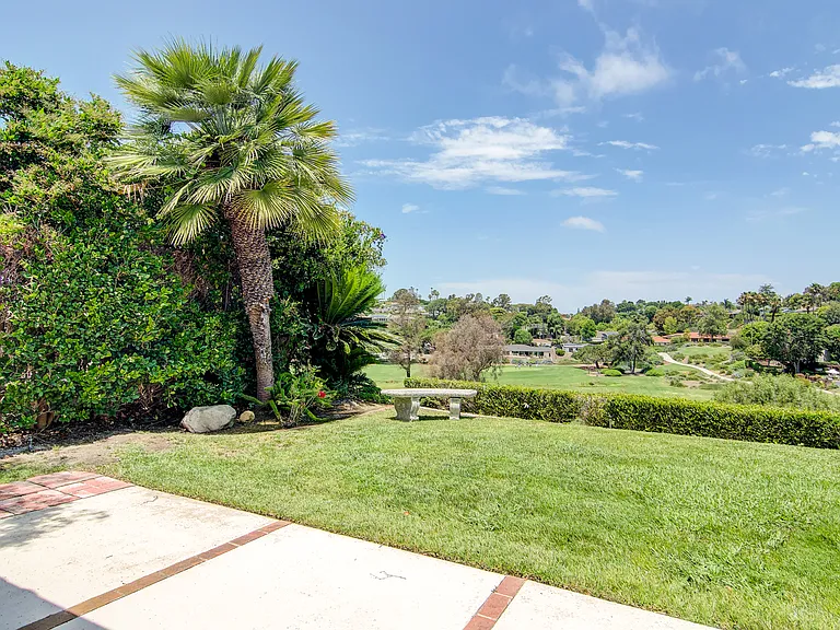 24261 Cascades Dr — Photo 40
