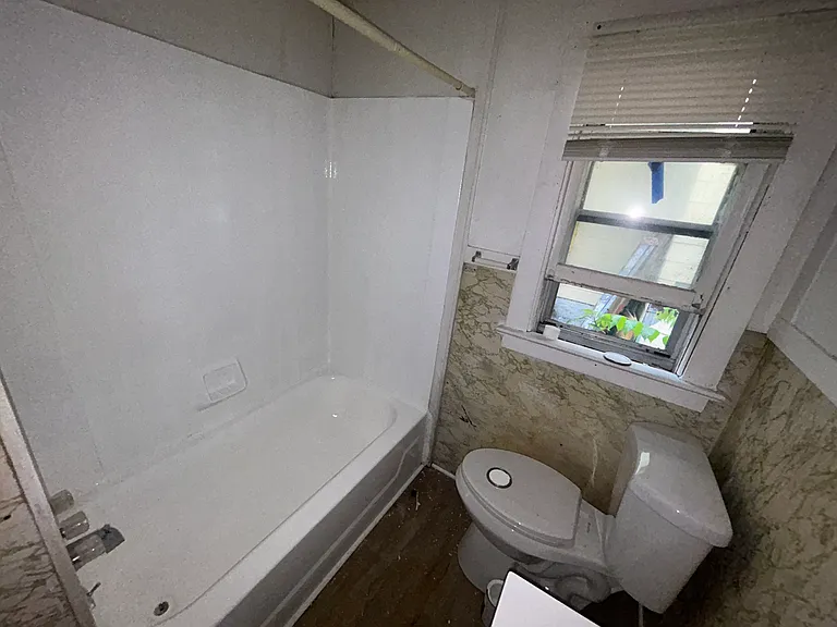 123 Cady St #1 — Photo 14