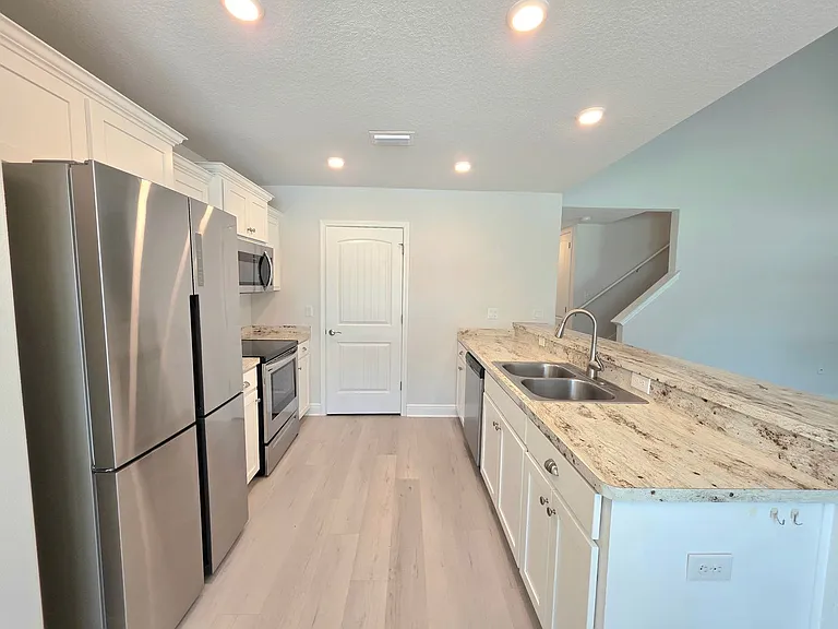 358 Cardinal Cove Ct — Photo 3