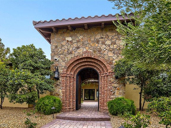 3rd image of 9707 Dream Brook Ct