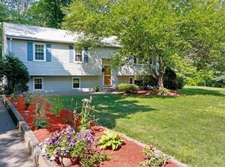 39 Donna Lee Ln, Ashland, MA 01721