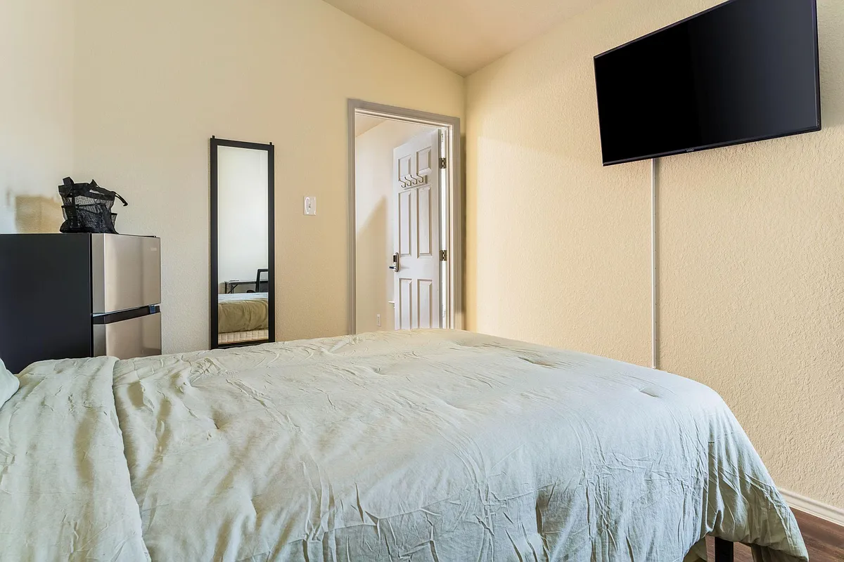 Room 1 - Burgess Dr