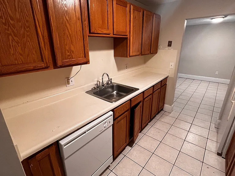 308 Elm St #1 — Photo 2