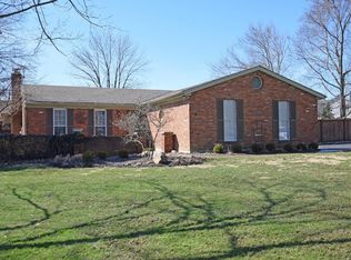 957 Paxton Rd, Loveland, OH 45140