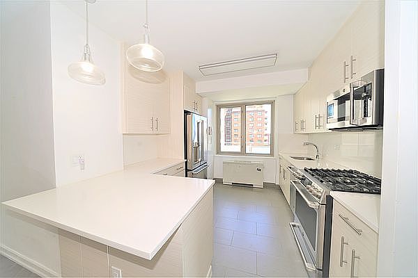 1st image of 444 E 82nd St APT 7M