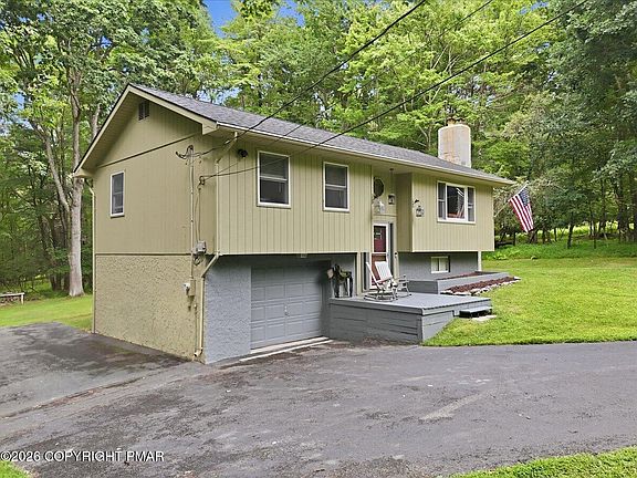 3rd image of 103 Water View Dr