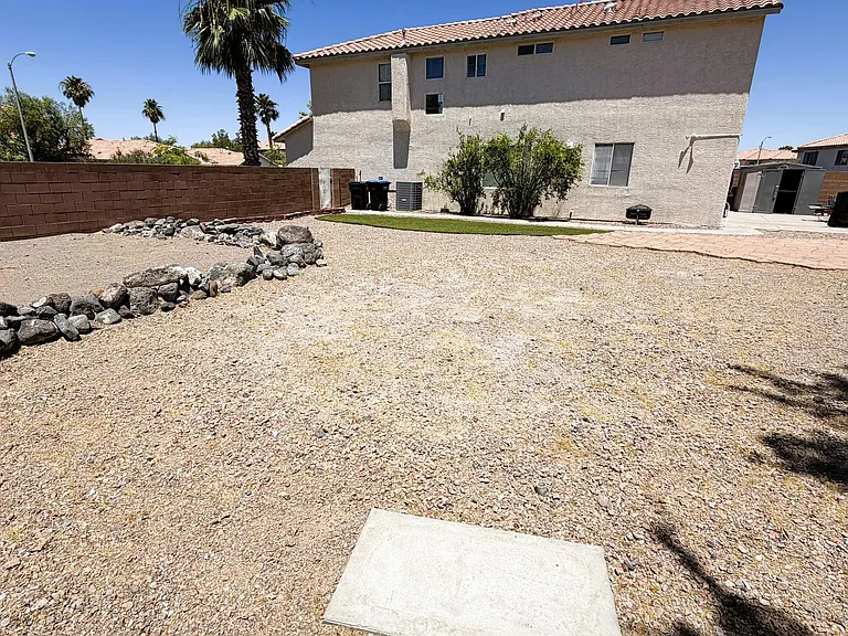 2424 Predera Ave — Photo 42