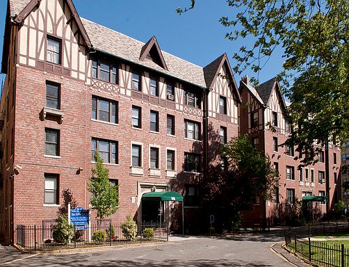 1st image of 36 S Munn Ave APT B1