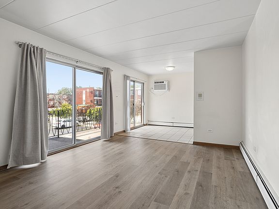 4th image of 4750 W 101st St APT 1B