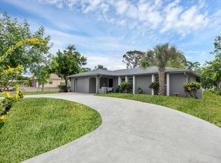1087 W Baffin Dr, Venice, FL 34293
