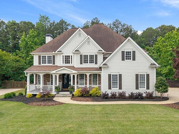 4th image of 161 Oakwind Point