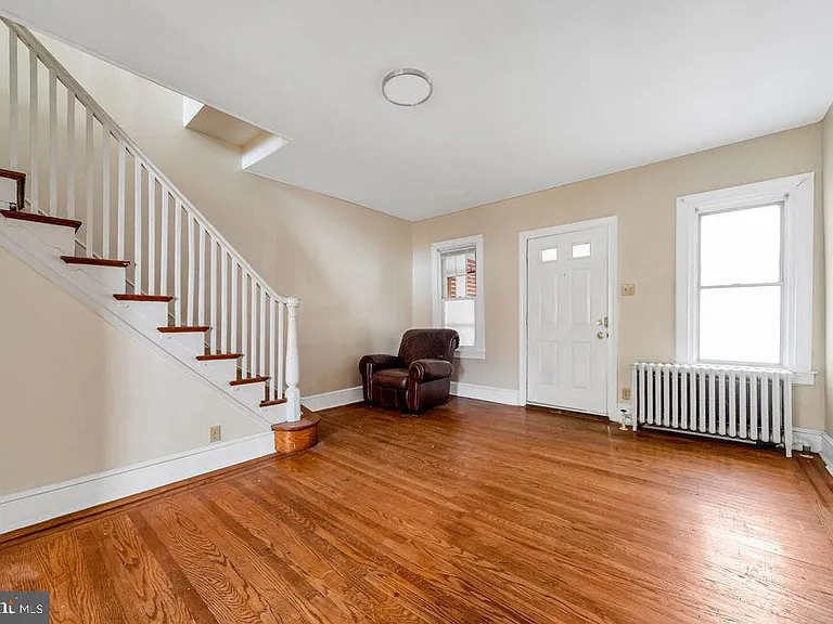 31 Lamport Rd — Photo 5