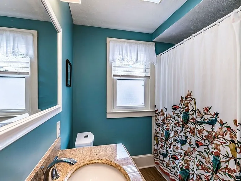 245-47 Fellows Ave #247 — Photo 7