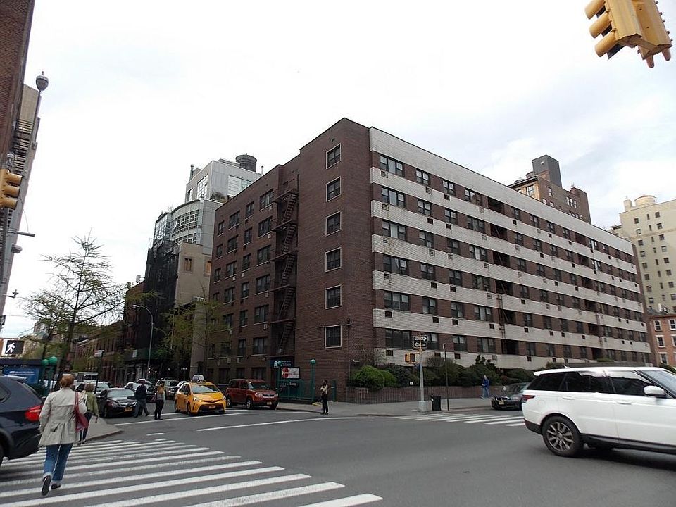 2nd image of 140 7th Ave #7//R