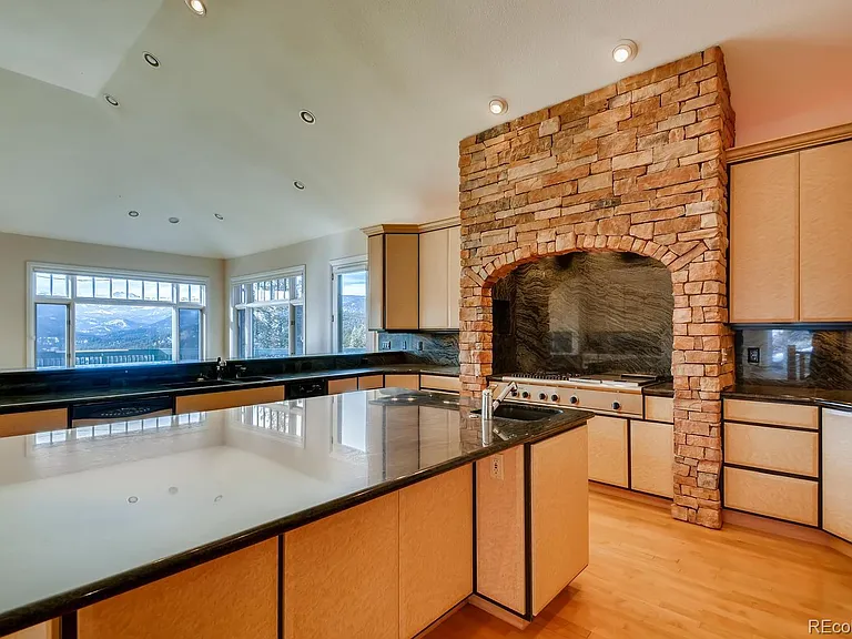 3883 Mountainside Trl — Photo 9