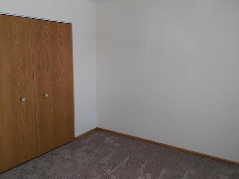 Second bedroom towards closet