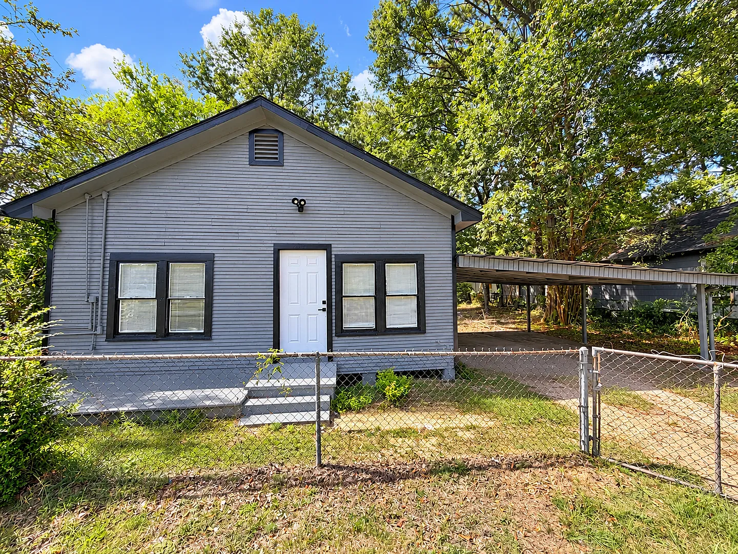 Refreshed 3-Bedroom Silsbee Home on About One-Third of an Acre — Photo 2