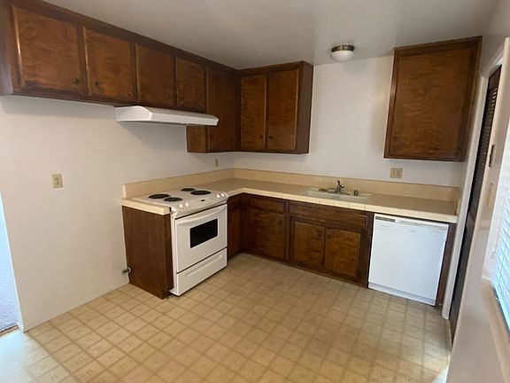 5th image of 2400 Ashe Rd #33