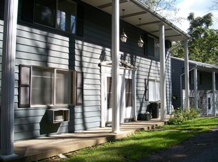 206 Chateau Ln, Butler, PA 16001