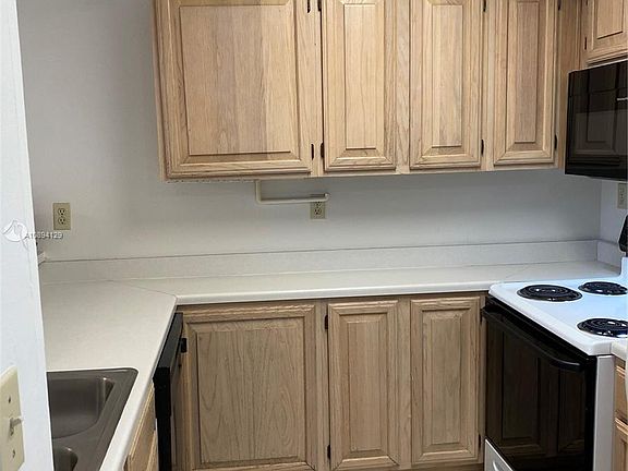 4th image of 1280 S Alhambra Cir APT 2317