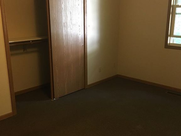 5th image of 509B Tuttle Ave
