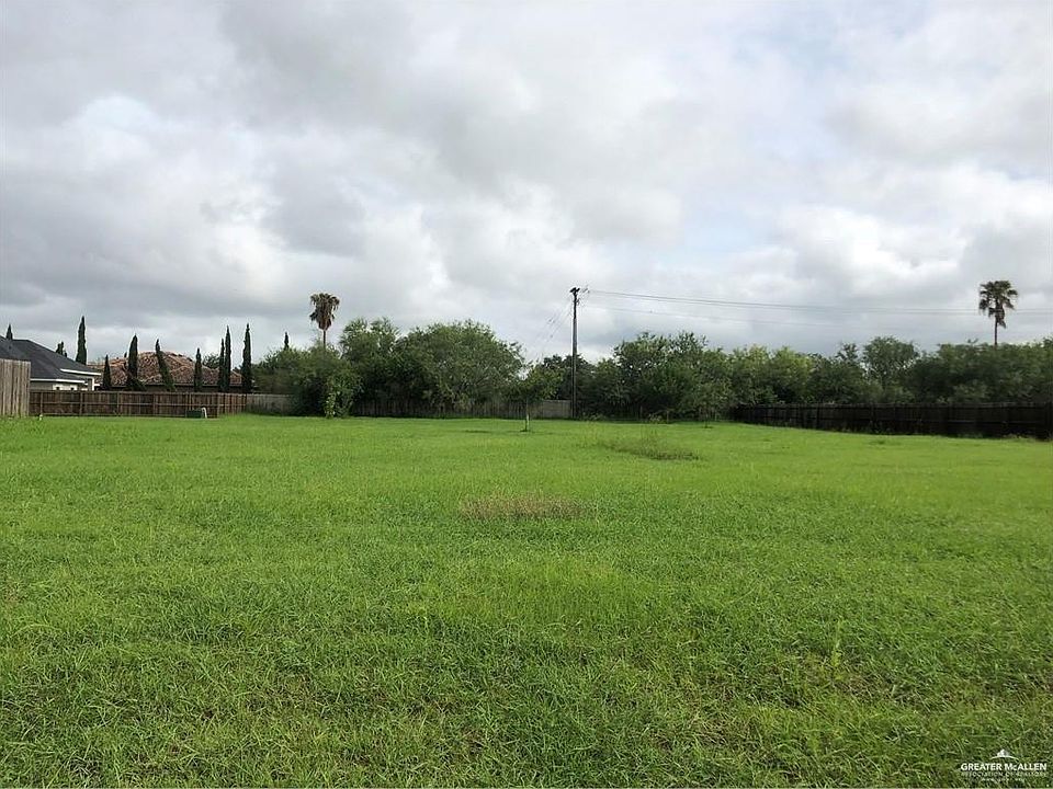 2nd image of 1505 Eucalyptus St