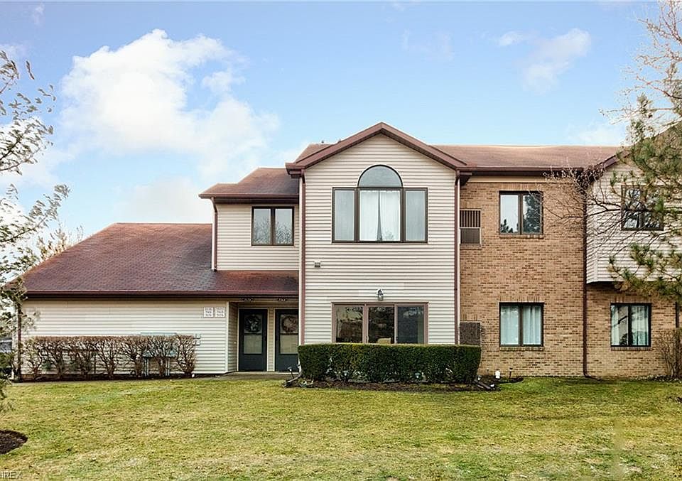 1st image of 7175 Village Dr #7175