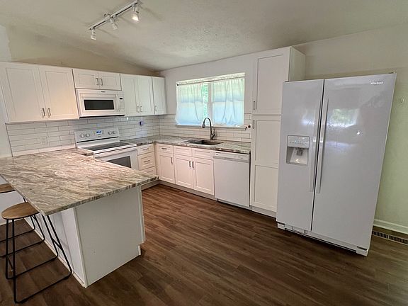5th image of 6392 Highway 5 Unit B