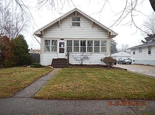 732 76th St, Kenosha, WI 53143