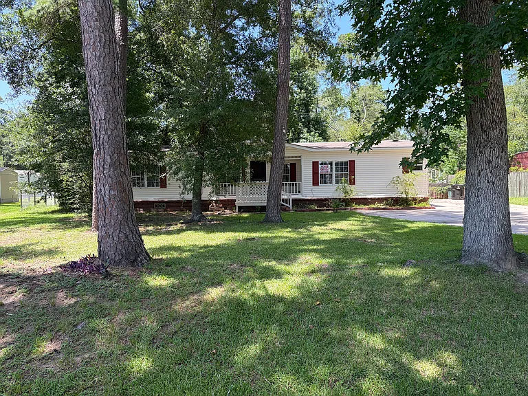7922 Willowick Dr — Photo 2