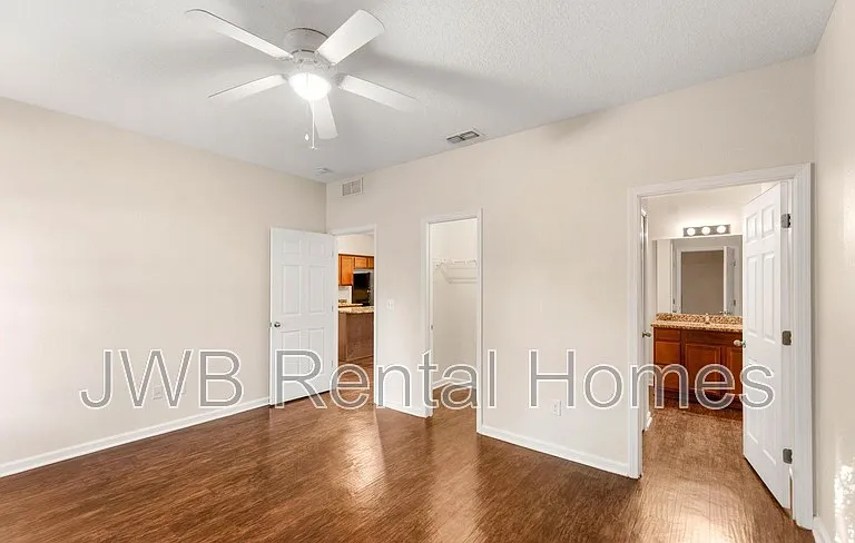 3330 Rayford St — Photo 13