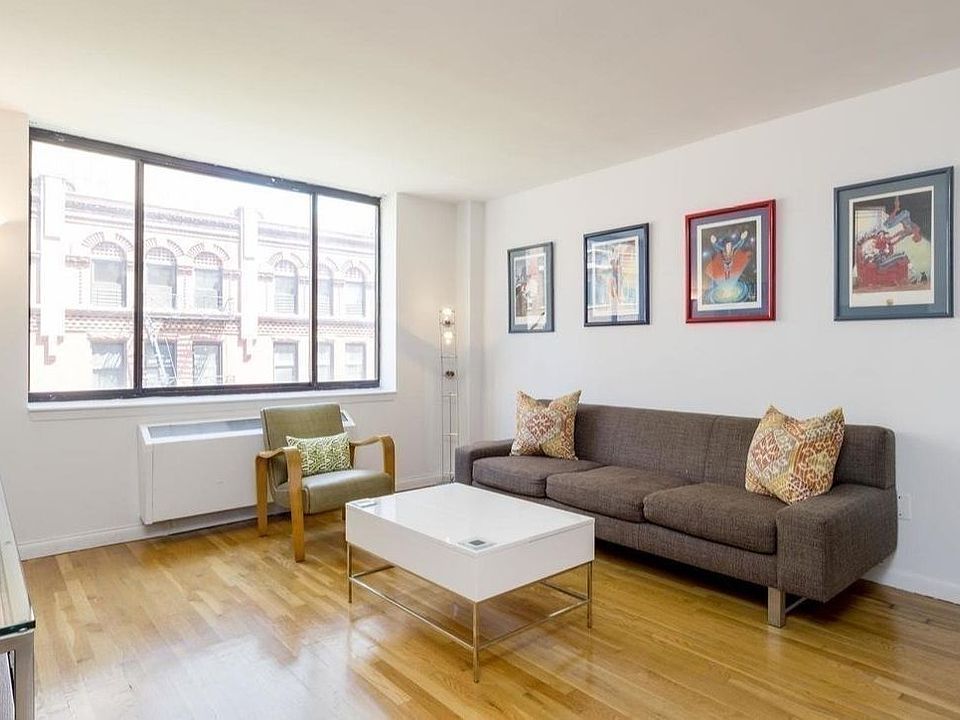 2nd image of 53 Murray St #603